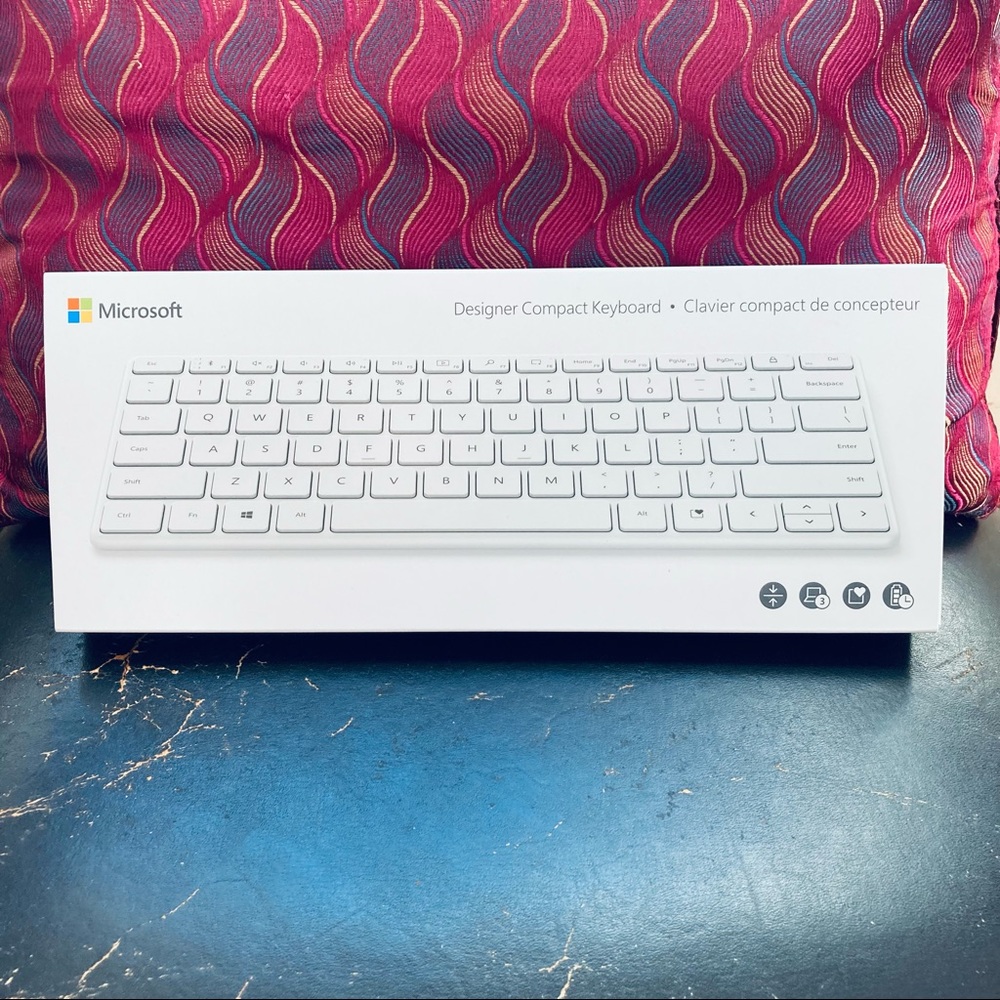 NIB Microsoft Designer Compact Keyboard in white